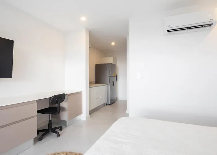 Ayla D - Lovely Ocean View In Flamingo Appartement